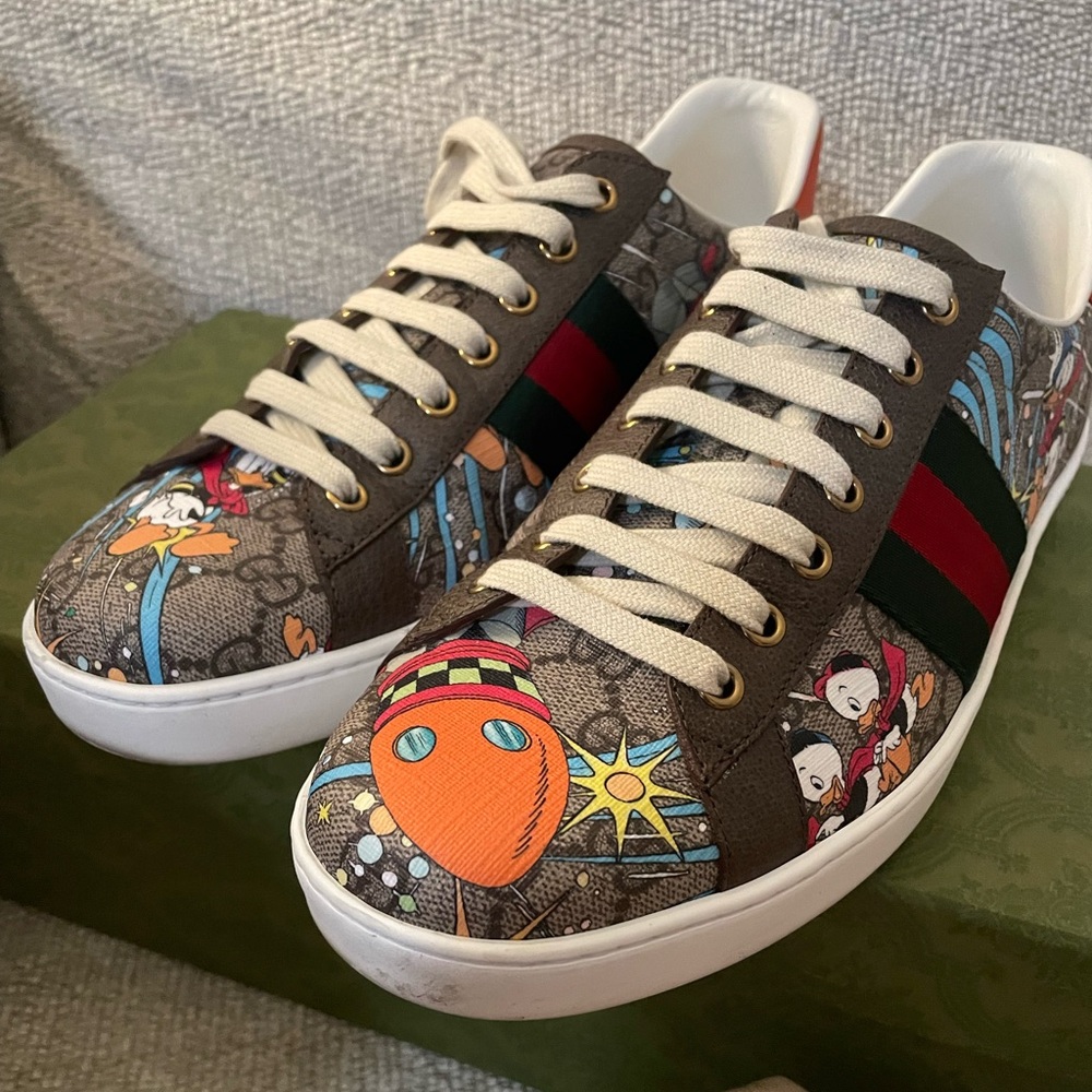 Gucci X Disney GG Donald Duck shoes size 9